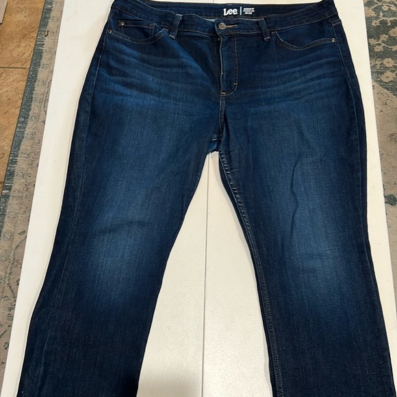 Lee, regular fit, straight leg, midrise jeans - Picture 1 of 14